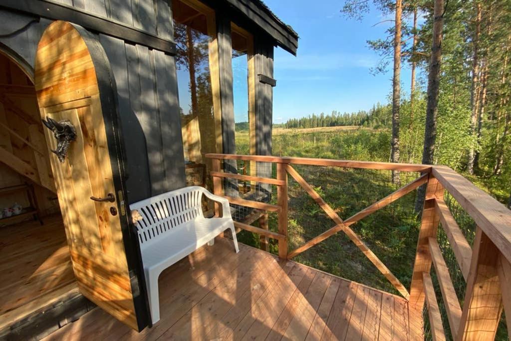 Viking House In The Tree! Jacuzzi, Sauna,Apkure! Lici  Экстерьер фото